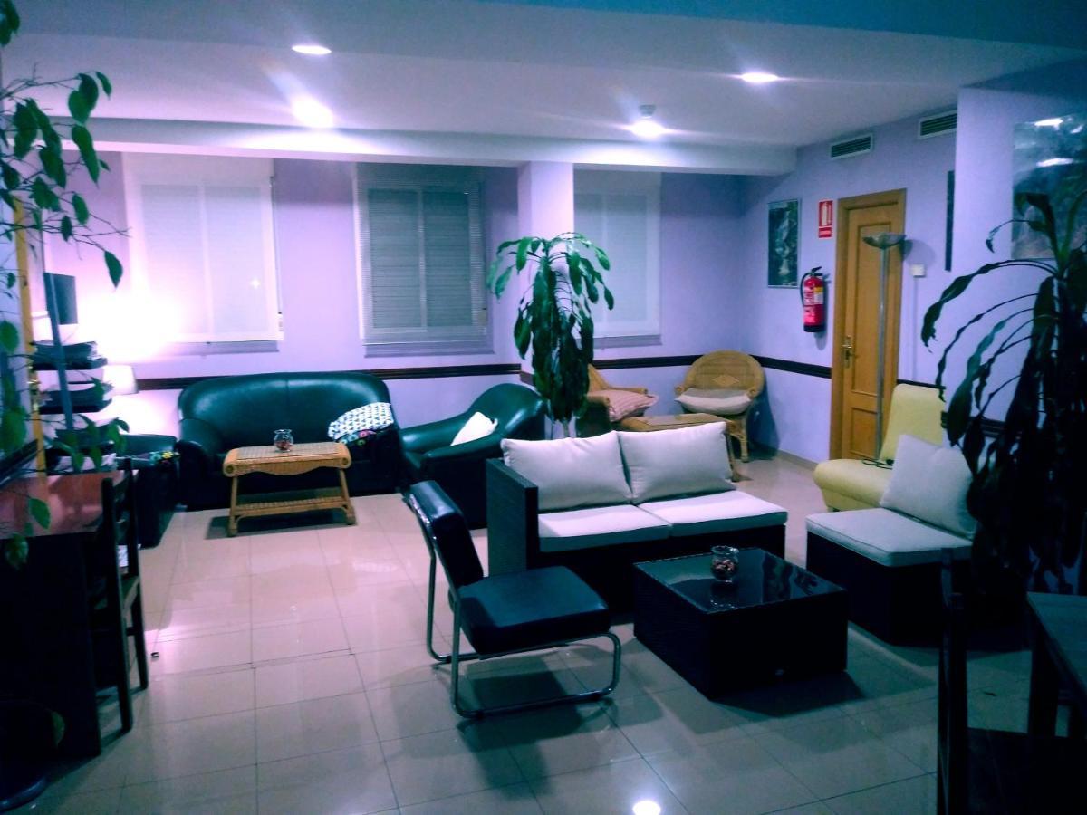 Hotel Dora ปลาเซนเซีย ภายนอก รูปภาพ