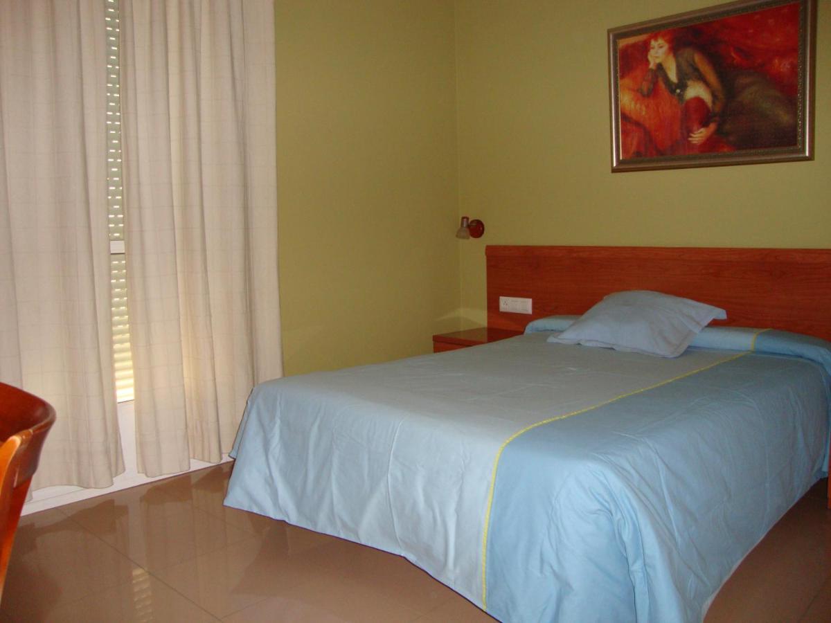 Hotel Dora ปลาเซนเซีย ภายนอก รูปภาพ