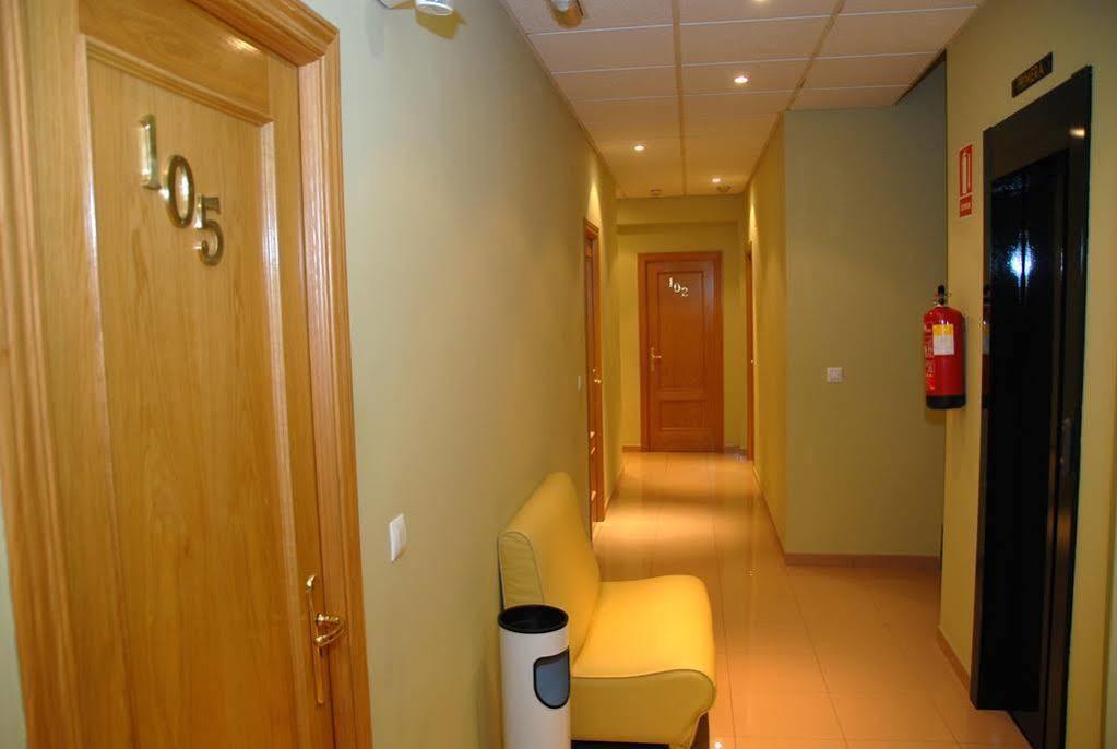 Hotel Dora ปลาเซนเซีย ภายนอก รูปภาพ