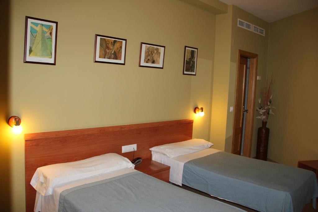 Hotel Dora ปลาเซนเซีย ภายนอก รูปภาพ